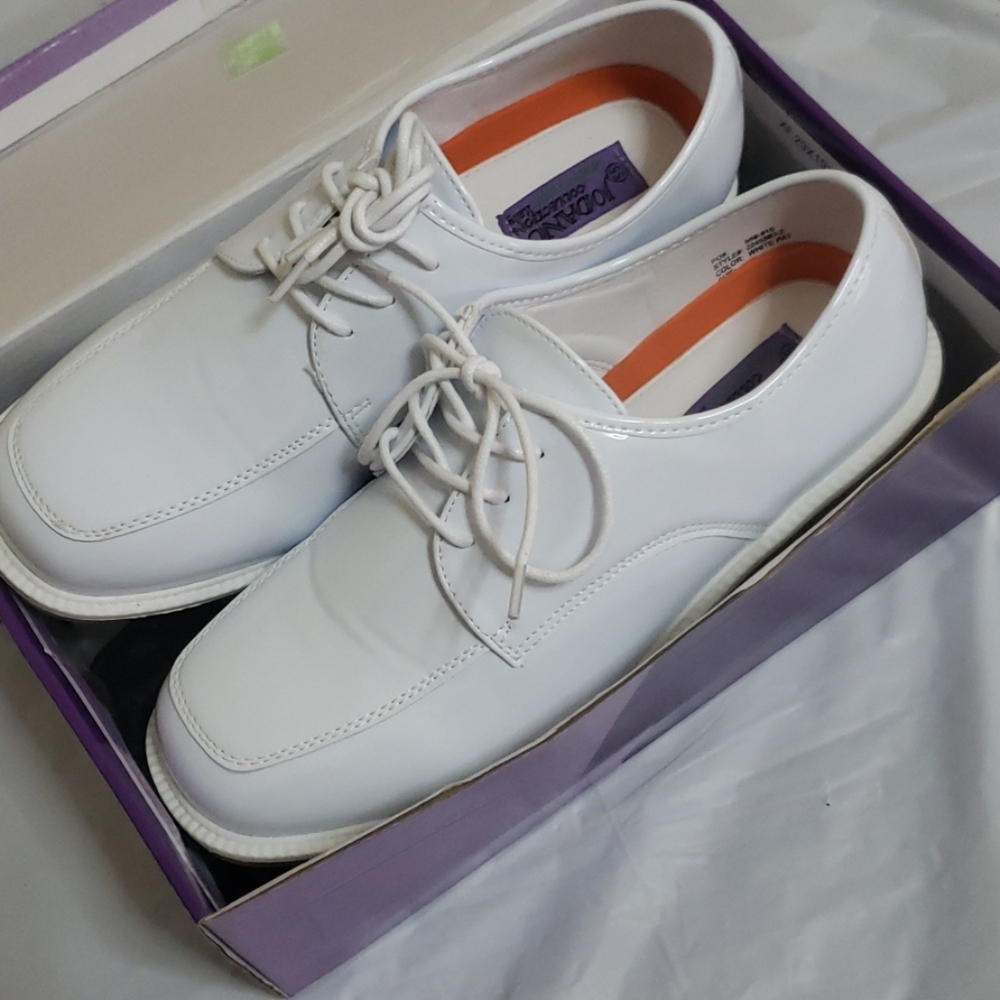 JODANO WHITE SHOES  FOR BOY'S  SIZE 5.5